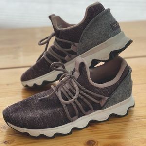 Sorel Kinetic shoes size 10